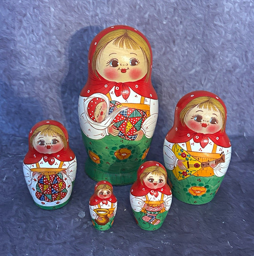 Russian matryoshka nesting - matryoshka,